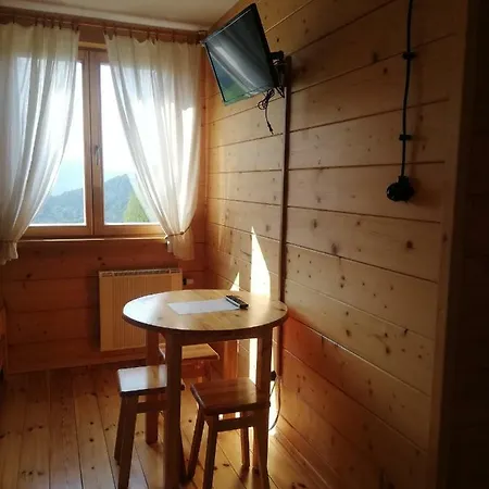Orlik - Pokoje Goscinne Uscie Gorlickie Exteriér fotografie